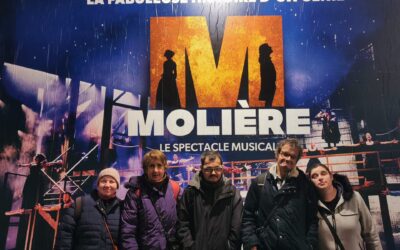 Les résidents de la Villa du Cèdre assistent au spectacle Molière